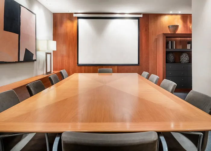 Ac By Marriott Отель 4*